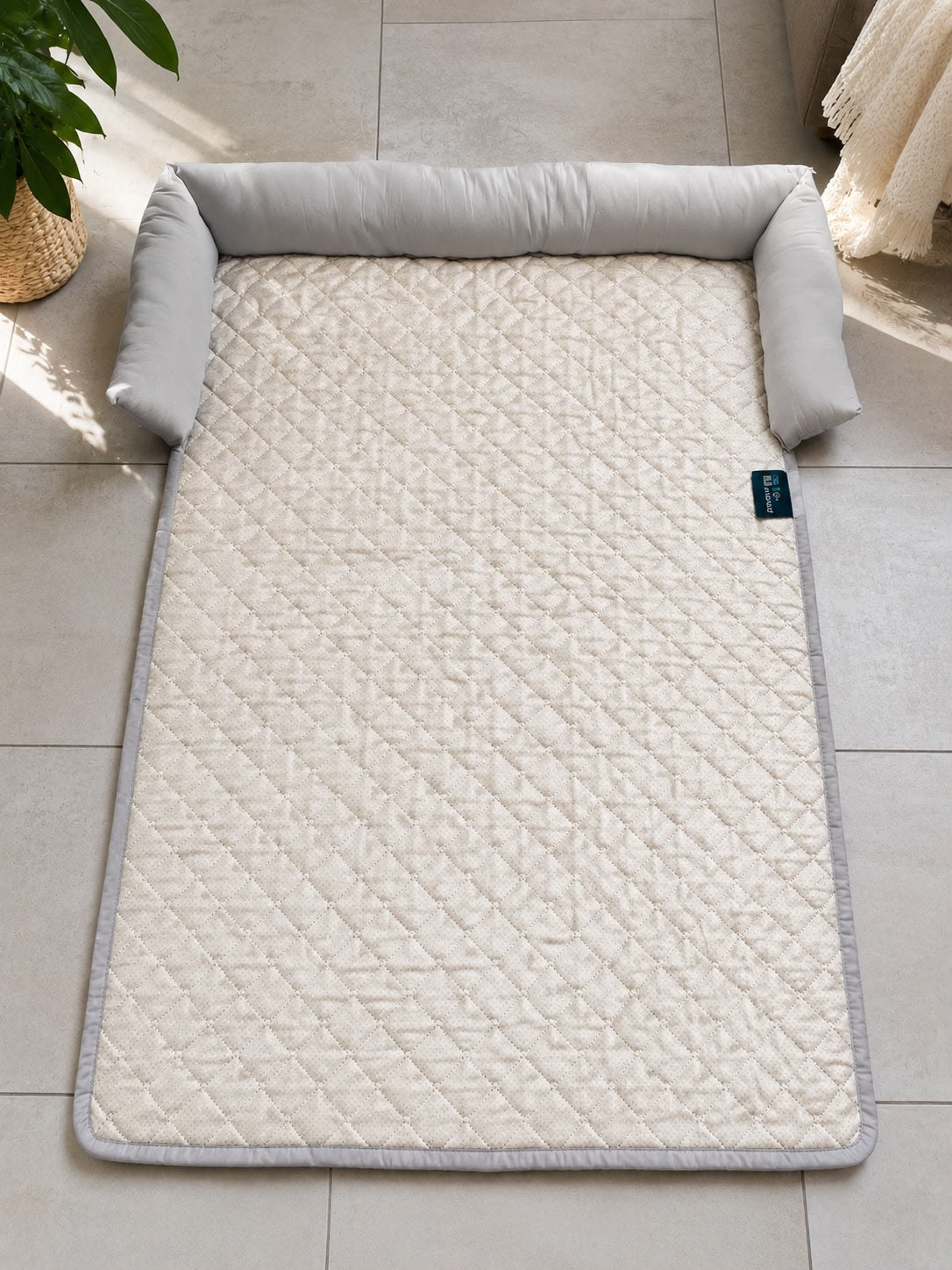 PawFlow™ Premium Sofa-Schutzmatte für Hunde & Katzen